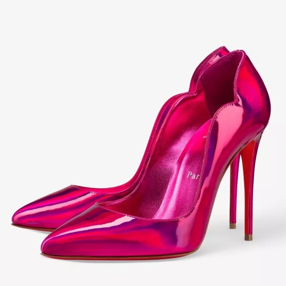 🩷🩷 CHRISTIAN LOUBOUTIN
Hot Chick 100 leather courts❤️❤️